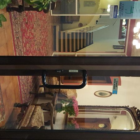 Hostal Residencia Catalina Palamós Dış mekan fotoğraf