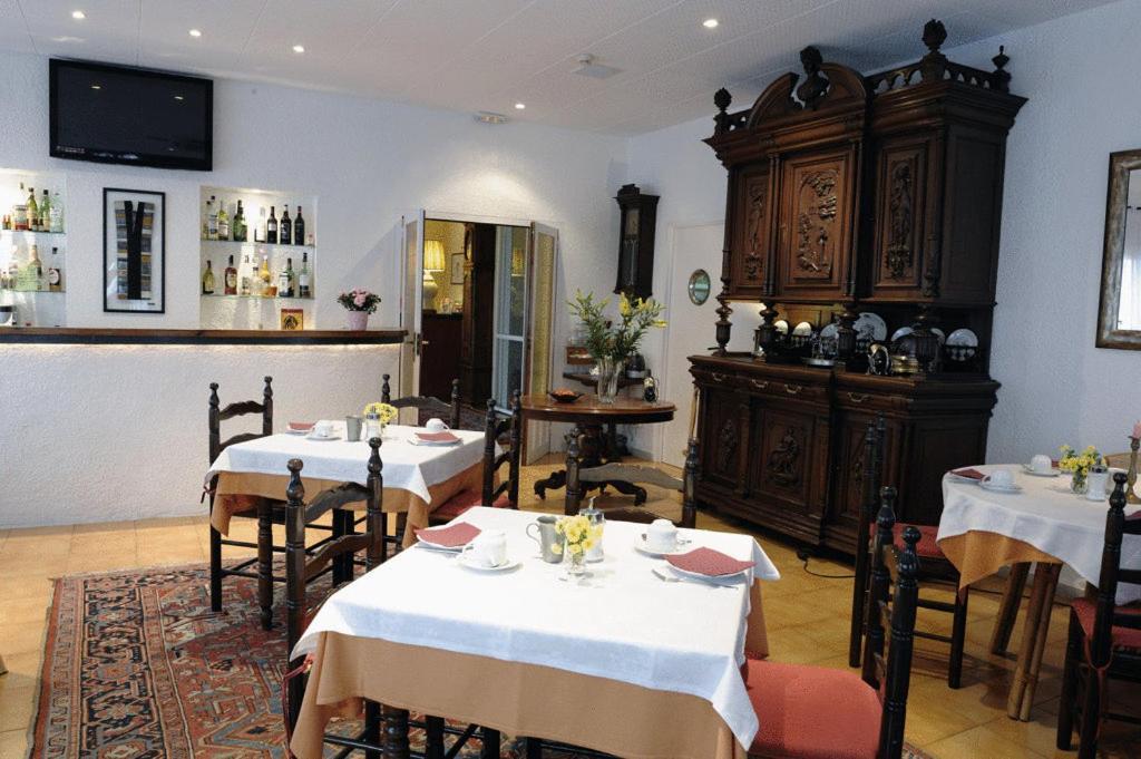Hostal Residencia Catalina Palamós Dış mekan fotoğraf