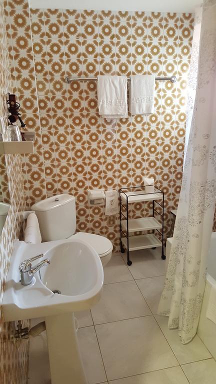 Hostal Residencia Catalina Palamós Dış mekan fotoğraf