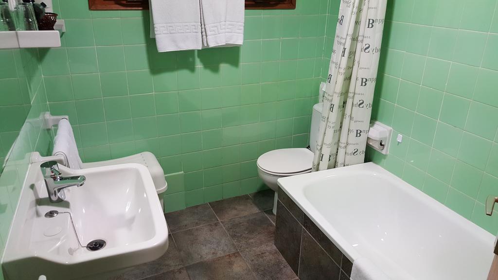 Hostal Residencia Catalina Palamós Dış mekan fotoğraf