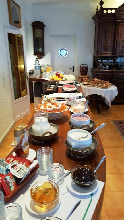 Hostal Residencia Catalina Palamós Dış mekan fotoğraf