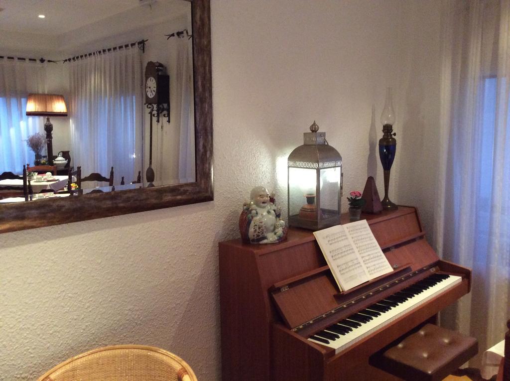 Hostal Residencia Catalina Palamós Dış mekan fotoğraf